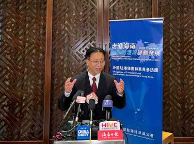 崔建春特派员接受媒体联合采访谈率香港参访团赴海南访问感受