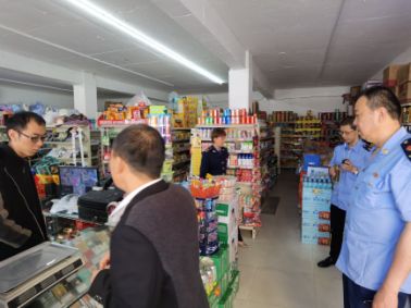 新区市场监督管理局持续开展食品经营环境卫生清理整治 巩固提升国卫成果